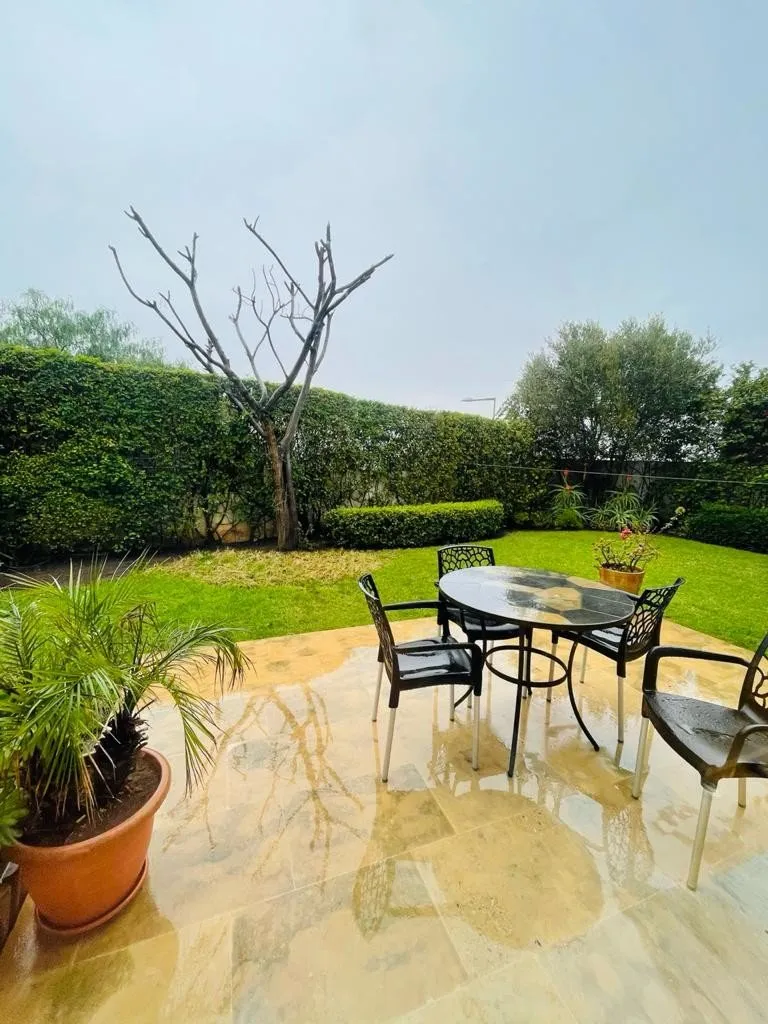 Location Villa vide  Bouskoura - الدار البيضاء (2)