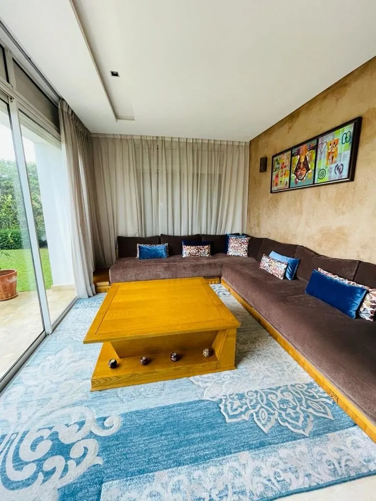 Location Villa vide  Bouskoura - الدار البيضاء (4)