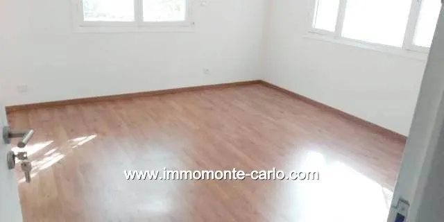 Location d’une villa bien ensoleillée à Souissi à Rabat - الرباط (4)