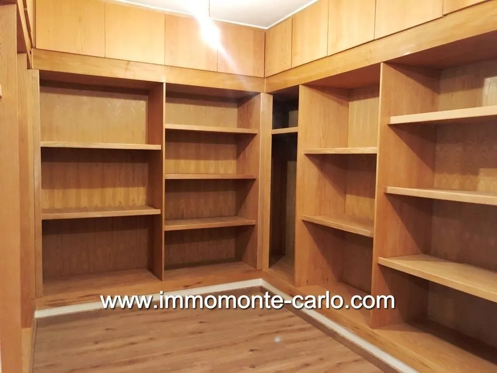 Location villa neuve moderne bien située à Souissi - الرباط (4)