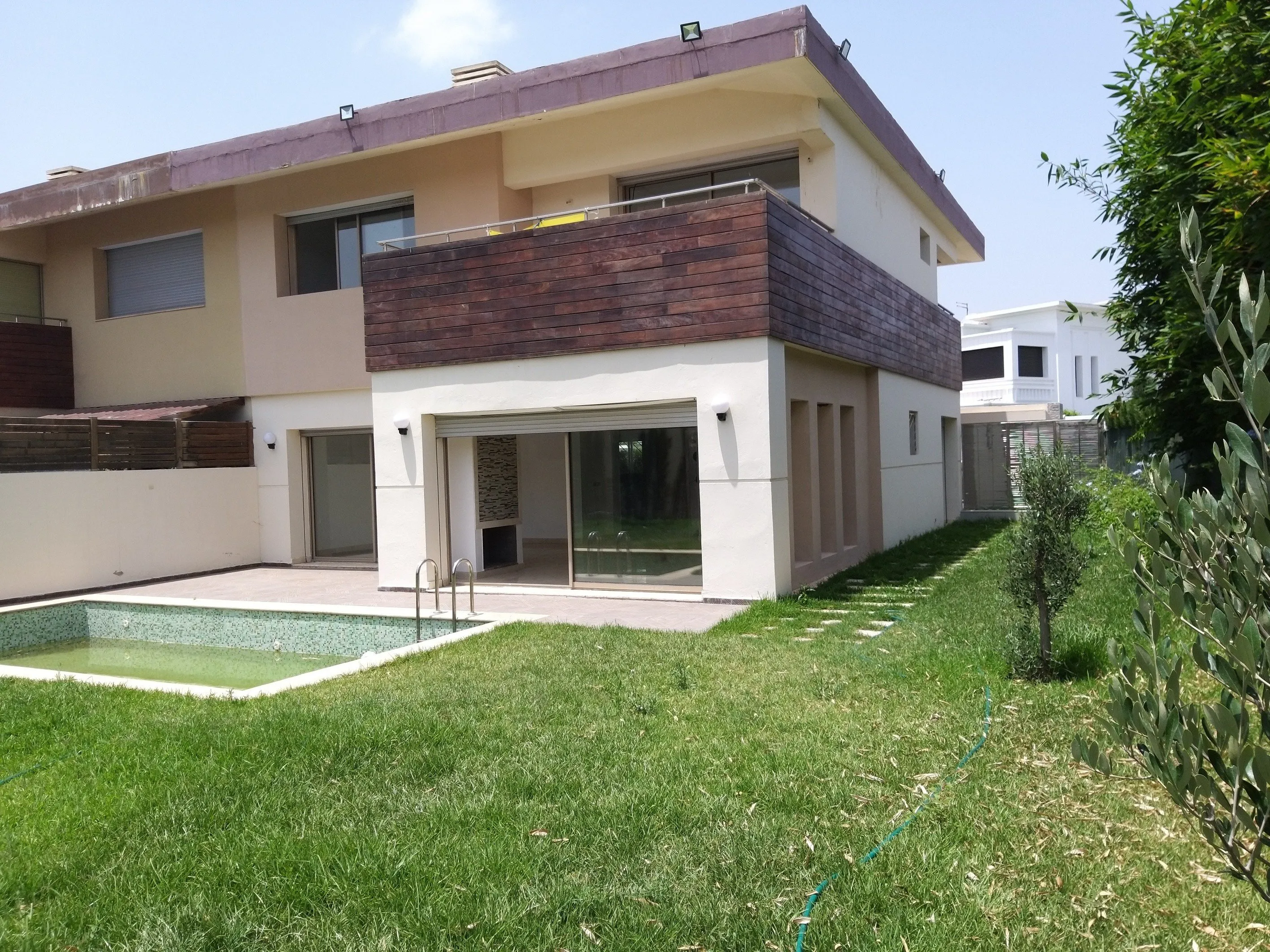 Location Villa Vide Bouskoura Casablanca - الدار البيضاء (2)