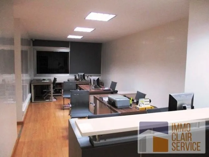 Bureau de 171m² entièrement câblé situé au BD D’ANFA Casablanca - الدار البيضاء
