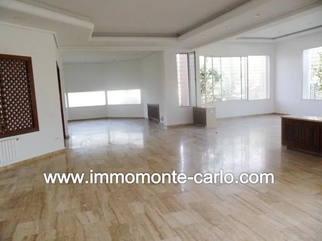 Rabat location d’une villa avec chauffage et piscine à Souissi - الرباط (3)