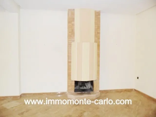 Location villa avec piscine au  quartier Souissi RABAT - الرباط (2)