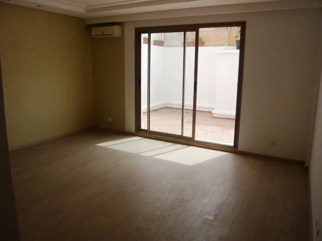location appartement vide maarif extension - الدار البيضاء