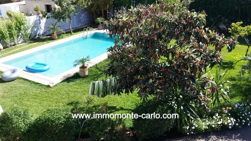 Location villa avec piscine et chauffage central à  Souissi Rabat - الرباط