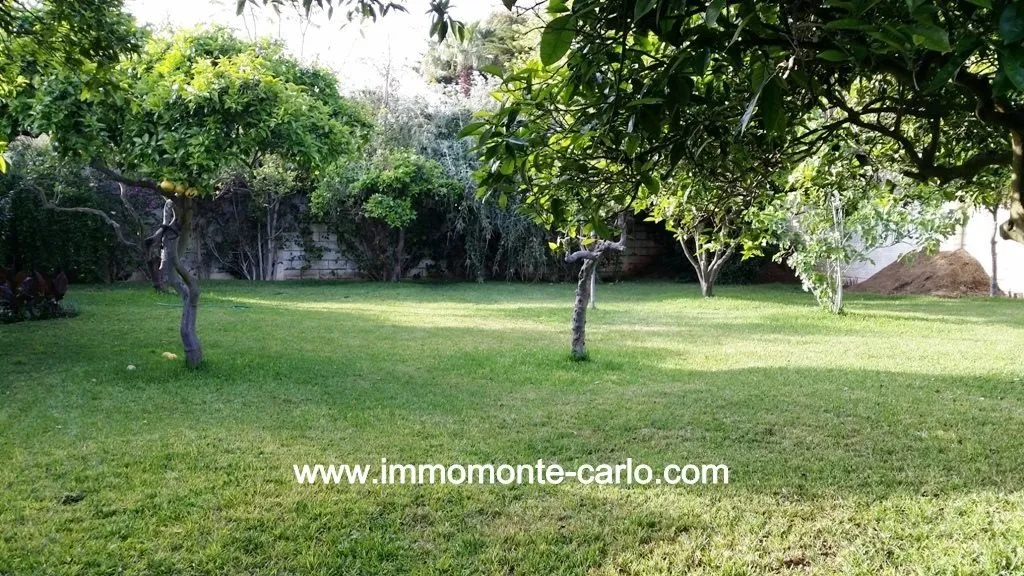 Location villa avec piscine et chauffage central à  Souissi Rabat - الرباط (3)