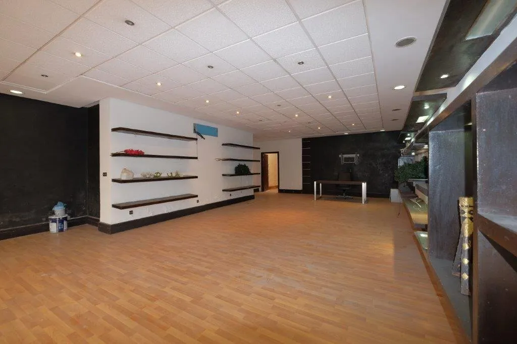 Beau local Ã  Gauthier 120mÂ² proche Moussa Ibn Noussair Ã  vendre - الدار البيضاء (2)