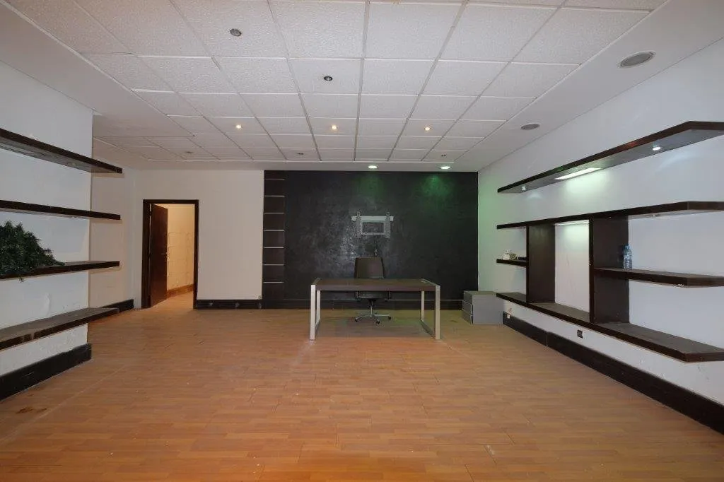 Beau local Ã  Gauthier 120mÂ² proche Moussa Ibn Noussair Ã  vendre - الدار البيضاء