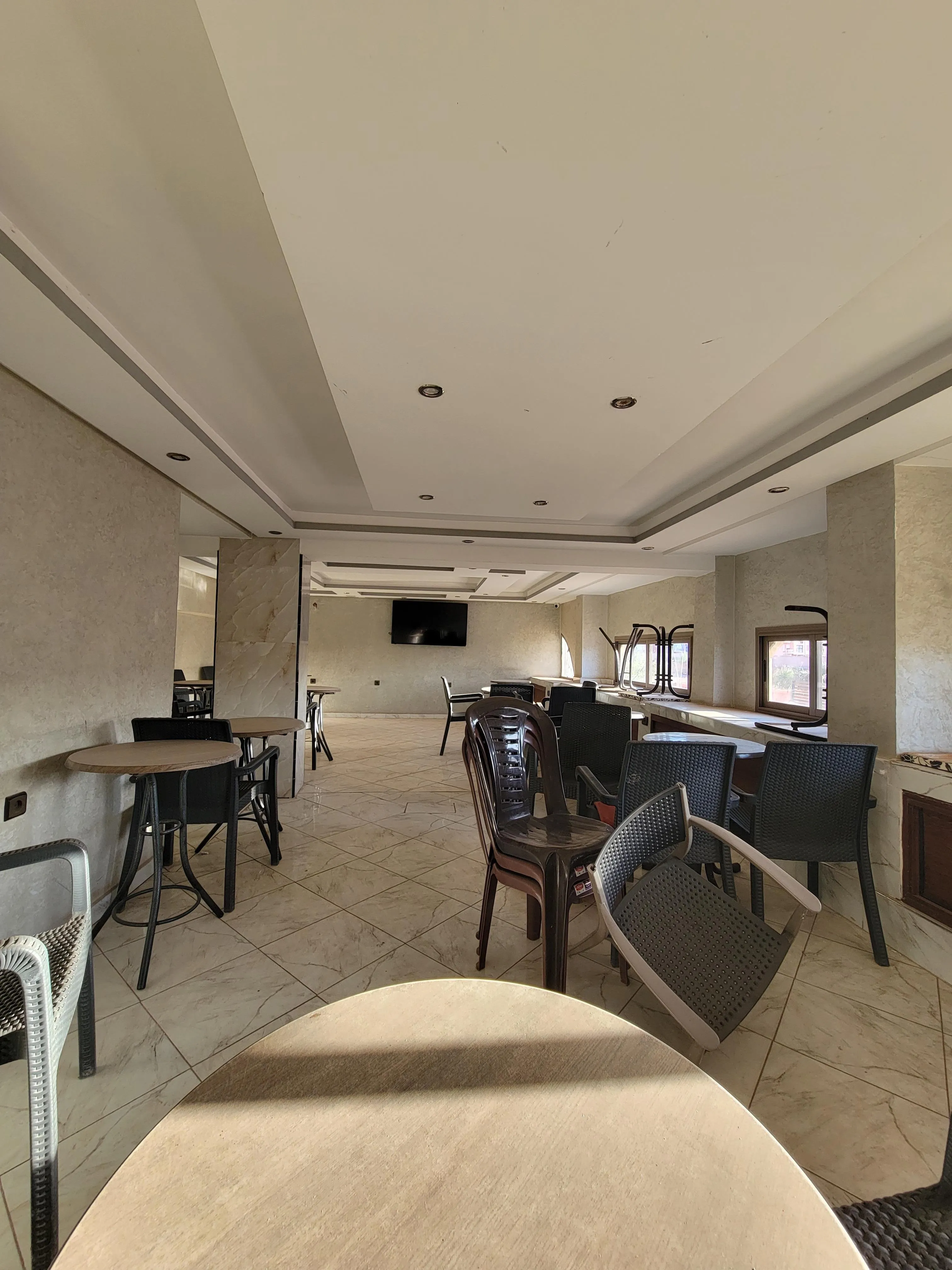 Café et Magasin en vente à Marrakch - مراكش (2)