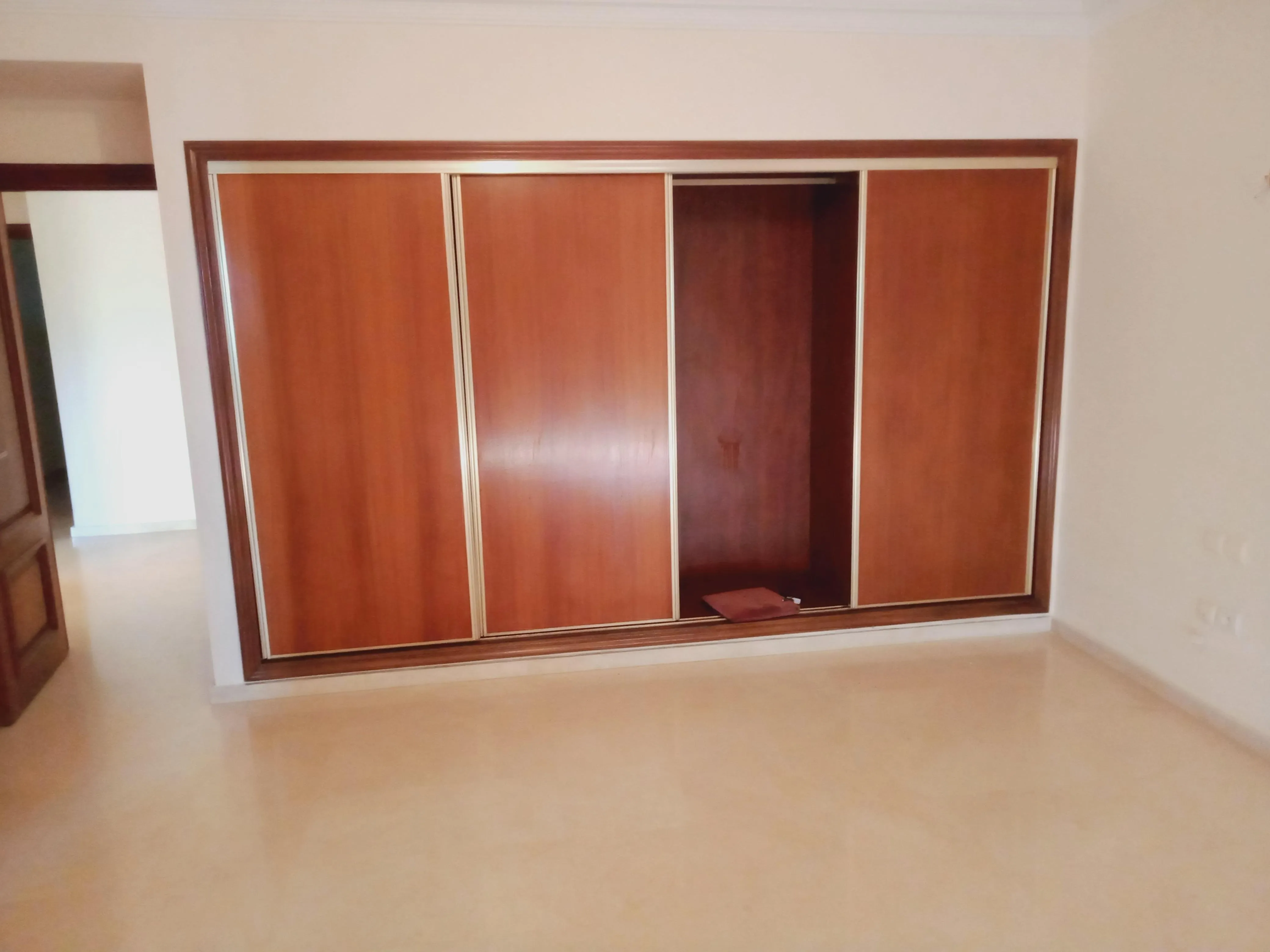 Villa à usage commercial à vendre aviation Rabat - الرباط (3)