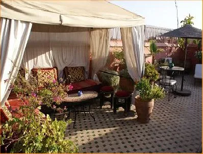 m2maroc, PRIX REDUITMaison d&amp;rsquo;h&amp;ocirc;tes 6 Ch - piscine - terrasse - 5300000dh - Ventes - Hotels / Maison d'hôtes - مراكش (4)