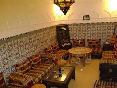 m2maroc, Riad r&amp;eacute;nov&amp;eacute; 320m2 | 6ch &amp;agrave; coucher | 6SDB | Salon marocain | Patio | belle terrasse | 3.300.000-Dhs - Ventes - Hotels / Maison d'hôtes - مراكش (3)