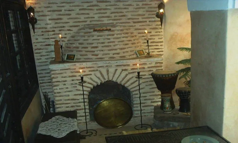 m2maroc, Riad r&amp;eacute;nov&amp;eacute; 320m2 | 6ch &amp;agrave; coucher | 6SDB | Salon marocain | Patio | belle terrasse | 3.300.000-Dhs - Ventes - Hotels / Maison d'hôtes - مراكش (4)