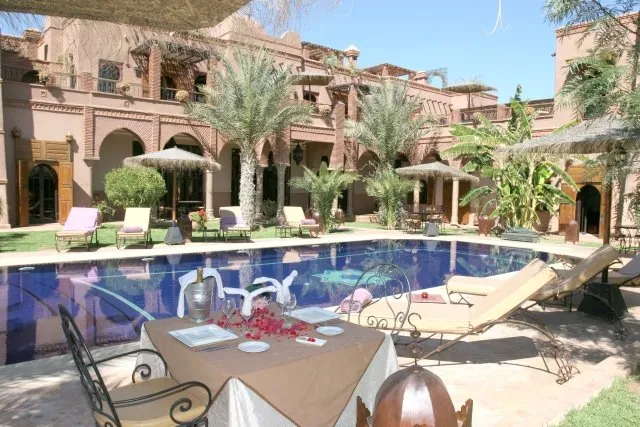 m2maroc, Maison d&amp;#039;H&amp;ocirc;tes de 8 chambres - piscine sur 2.264 m2 - 23.000.000 Dh - Ventes - Hotels / Maison d'hôtes - مراكش (2)