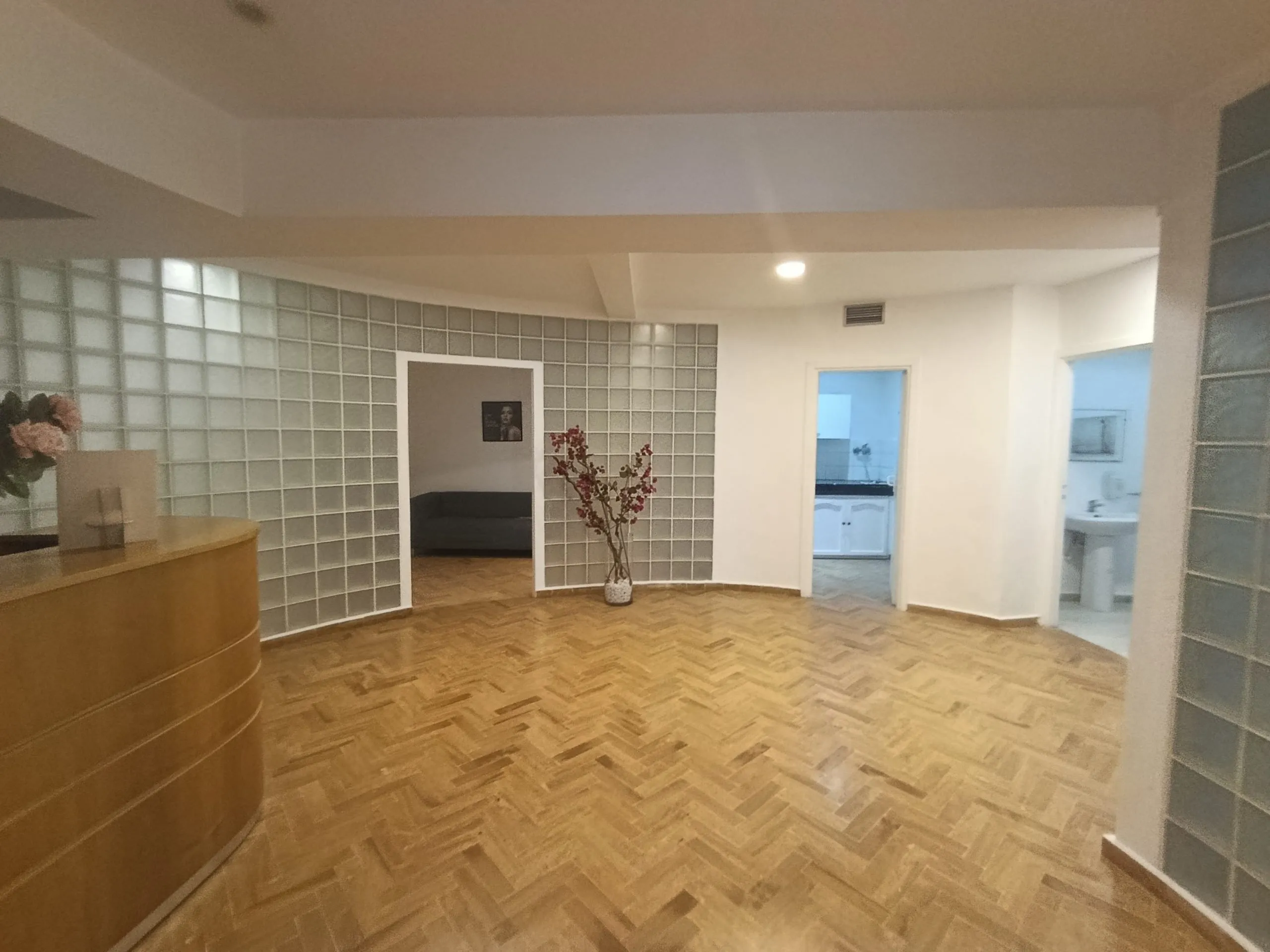 Bureau/Cabinet médical de 130m2 à la vente Bd Ziraoui - الدار البيضاء (2)