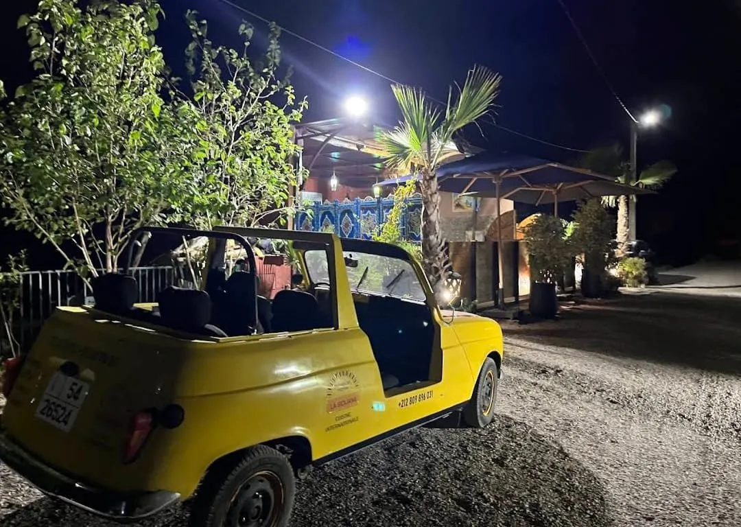 Restaurant-Pizzeria à Vendre – Tameslohte - مراكش (4)