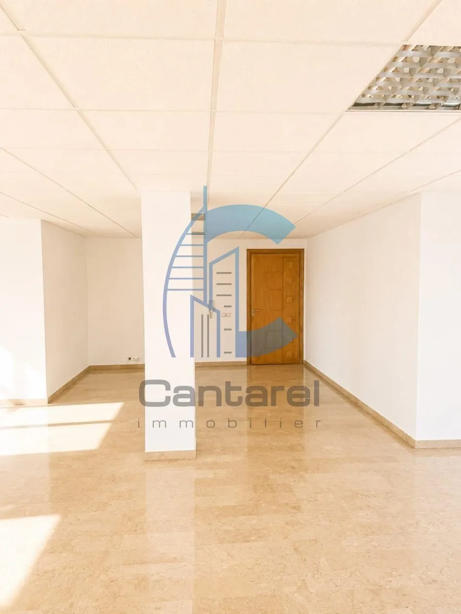 Plateau de bureau de 106 m² à vendre – Racine - الدار البيضاء (3)