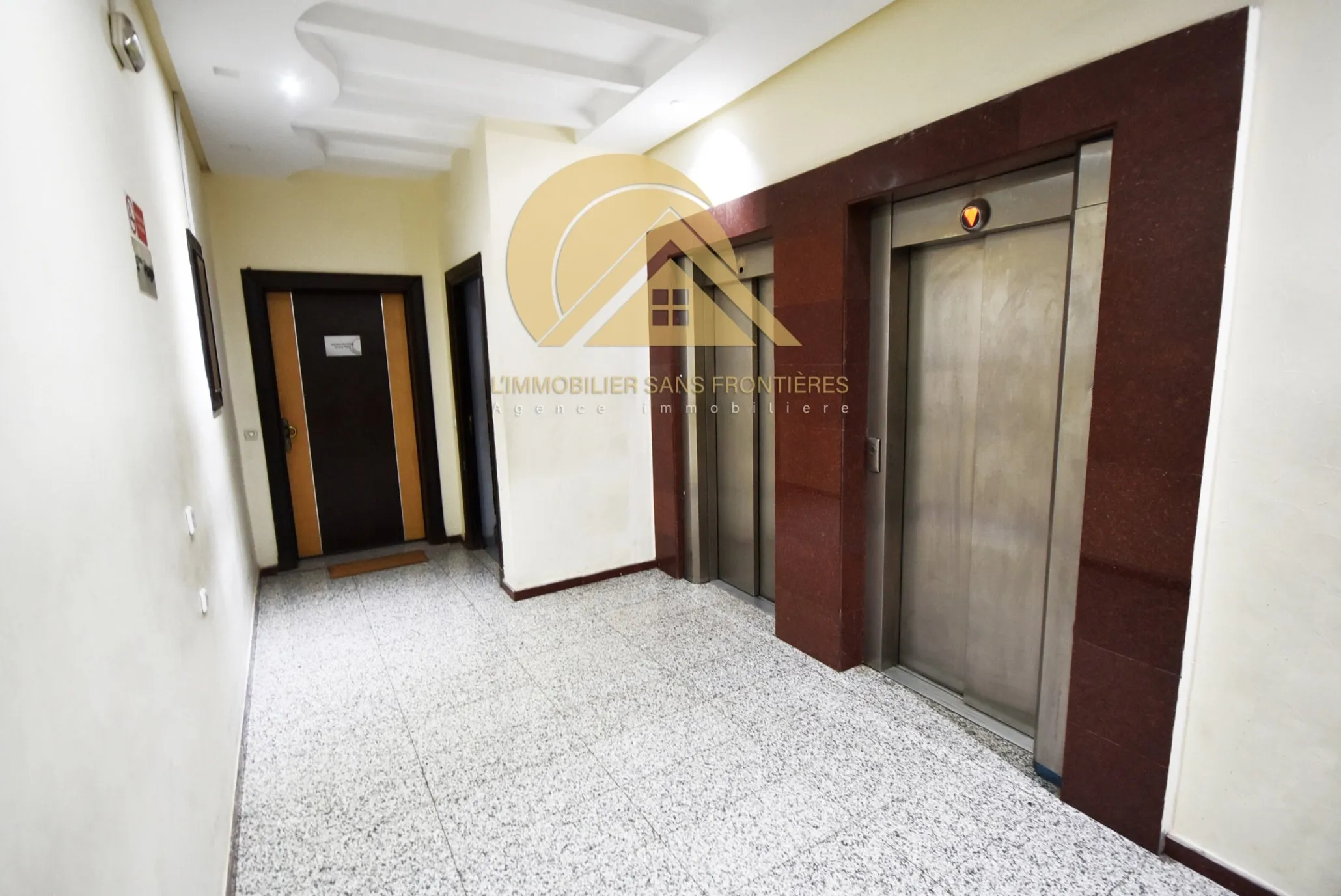Plateau de Bureau à Vendre 54 m² – Targa, Marrakech - مراكش (2)