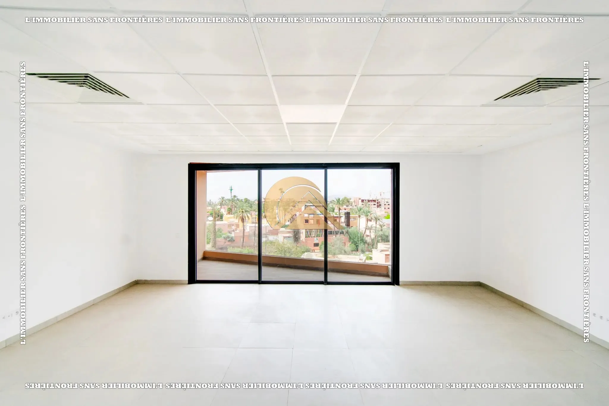 Plateau bureau de 73 m² à vendre à Guéliz – Espace ouvert, terrasse, ascenseur et parking en sous-sol - مراكش (3)