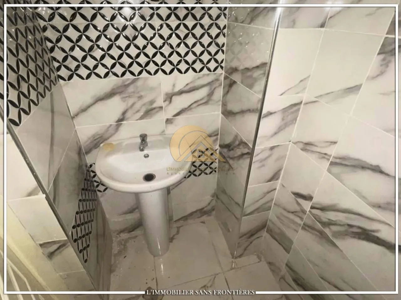 Local commercial à vendre à Les Portes de Marrakech, 73 m², Marrakech - مراكش (2)