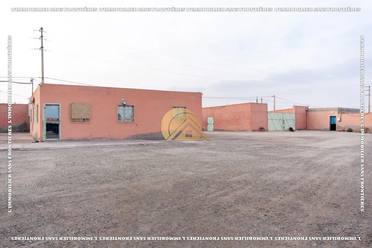 Dépôt à vendre à Harbil, 2 hectares et 2500 m², Marrakech - مراكش (2)