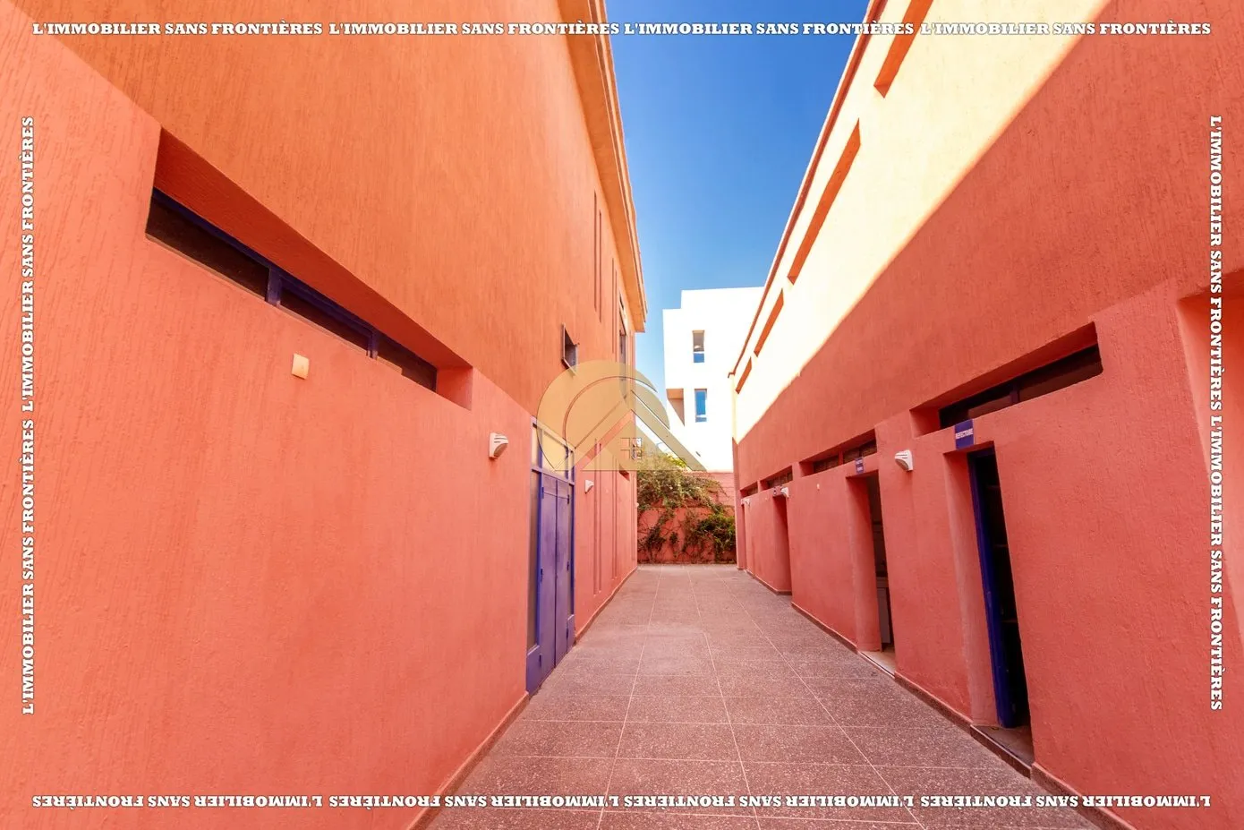 Dépôt commercial à vendre — 3 façades – Route Safi, Quartier industriel, Marrakech - مراكش (4)