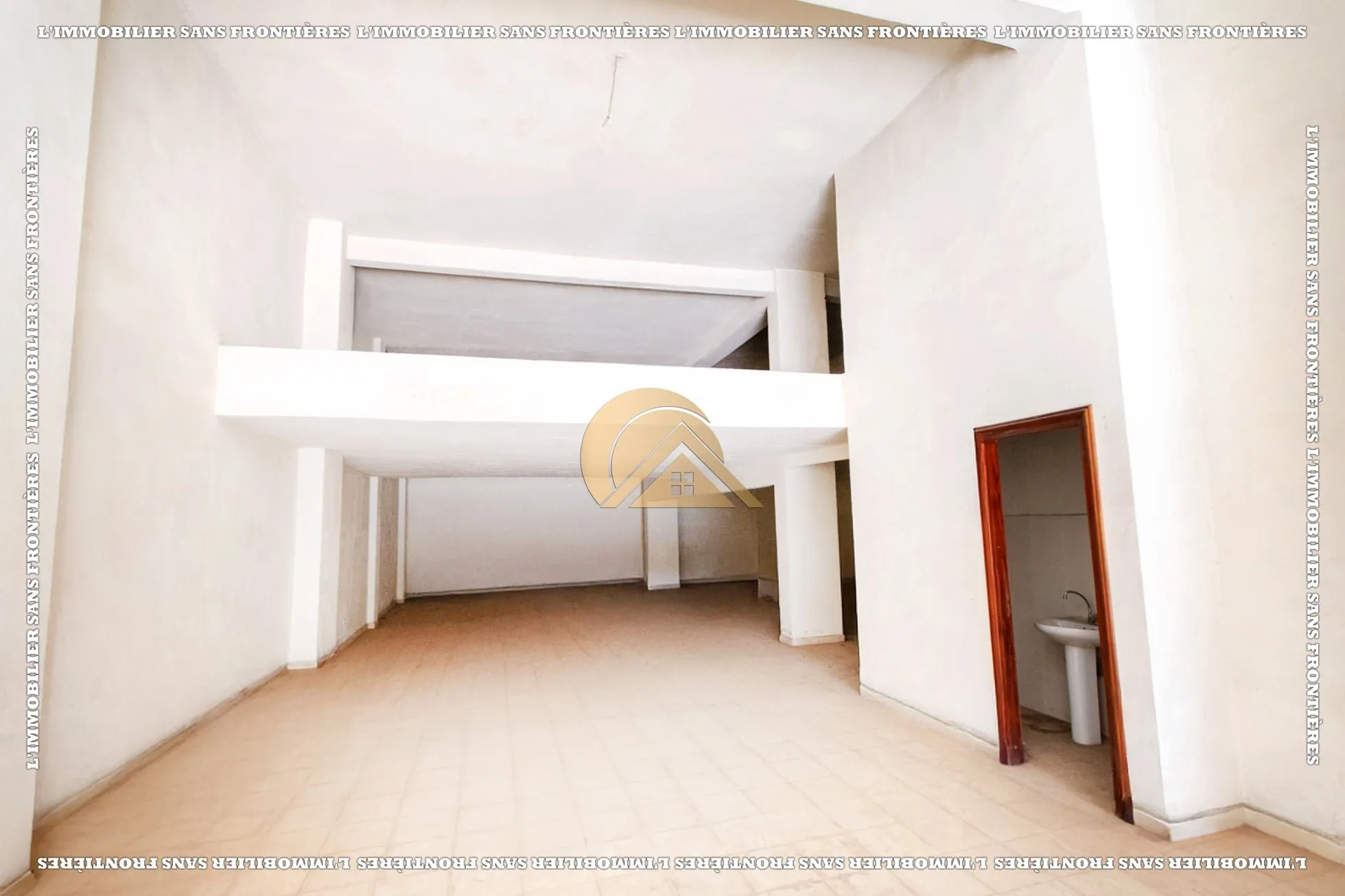 Local commercial à vendre à Victor Hugo, 195 m², Marrakech - مراكش (3)