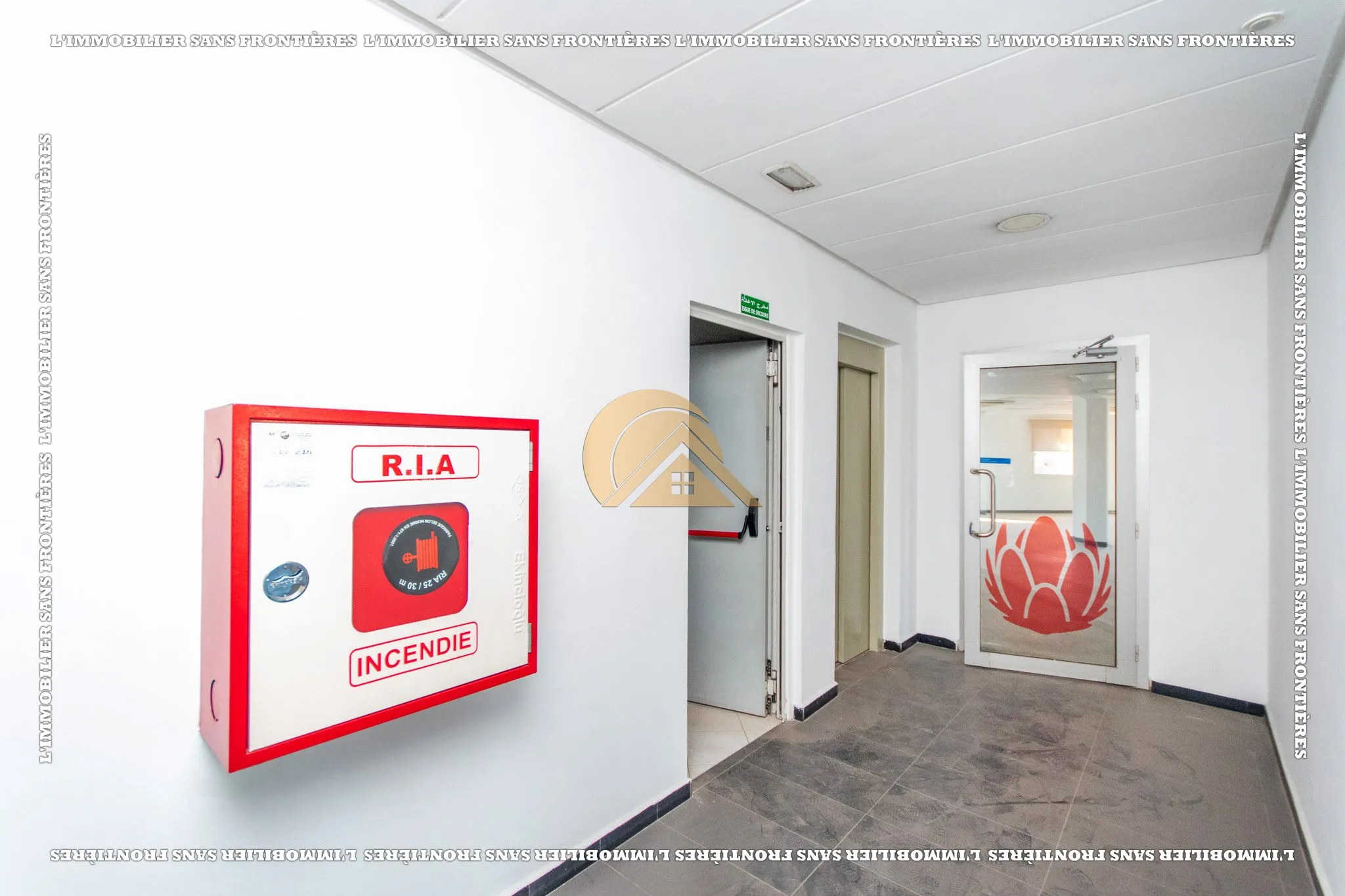 Étage d’immeuble commercial à vendre à Guéliz, 443 m², Marrakech - مراكش (2)