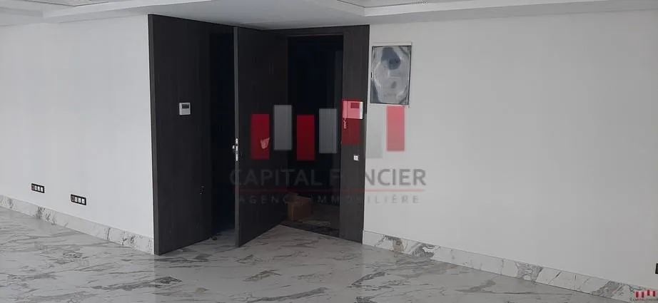 Plateau de bureau premium de 150 m2 a la location coté bld ghandi - الدار البيضاء (2)