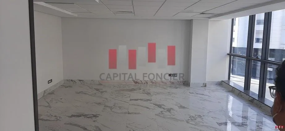 Plateau de bureau premium de 150 m2 a la location coté bld ghandi - الدار البيضاء (4)
