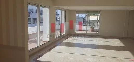 Exclusivité Plateau de bureau de 230 m2 renové quartier bourgogne coté anfa a la vente vue mer - الدار البيضاء