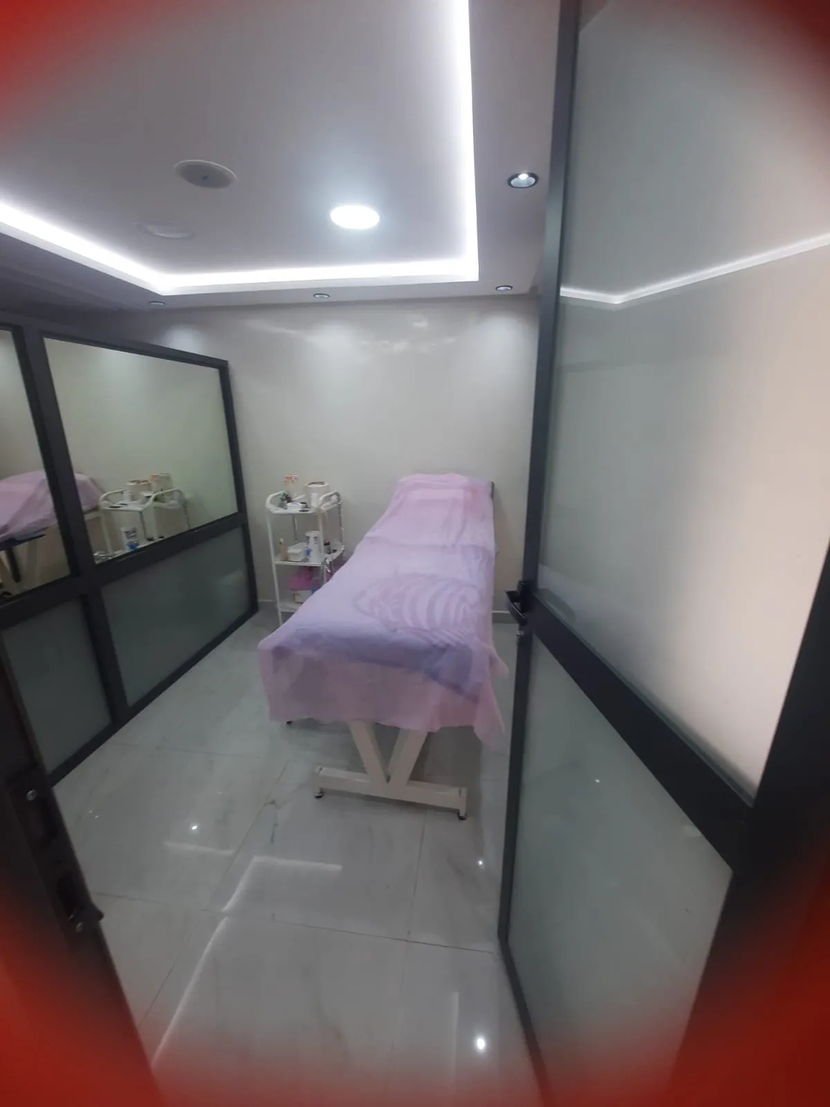SALON DE COIFFURE A VENDRE OU A LOUER RIVIERA - الدار البيضاء (4)