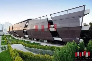 Villa commerciale de 565 m de surface de terrain a la vente quartier riviera ghandi - الدار البيضاء
