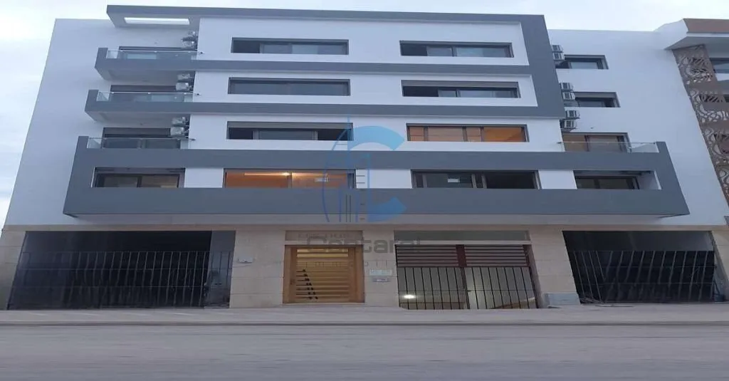Magasins commerciaux à vendre à Aïn Sebaâ - الدار البيضاء (2)