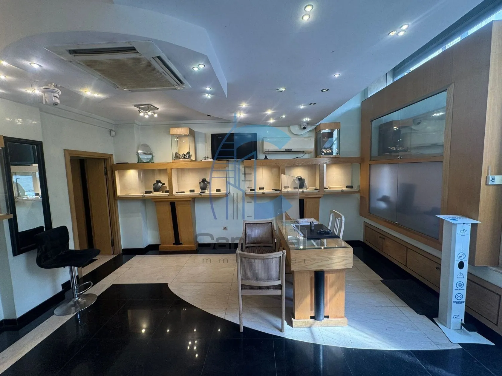 VENTE _HARMONIEUX_ LOCAL A BOURGOGNE - الدار البيضاء