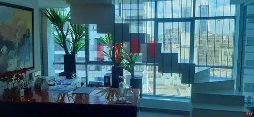 Plateau de bureau moderne aménagé en duplex de 240 m de surface exploitable a la vente en plein bld anfa - الدار البيضاء