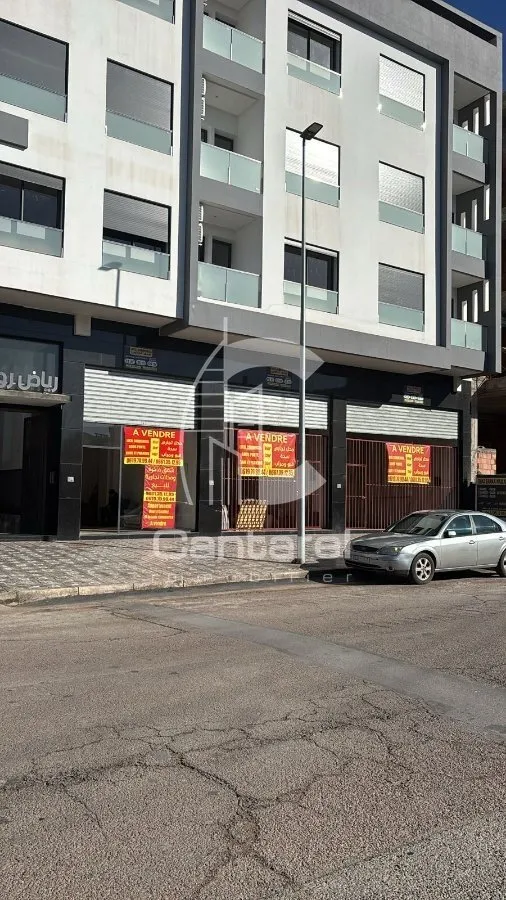 Location – Local commercial / professionnel – Secteur Hôpitaux - الدار البيضاء