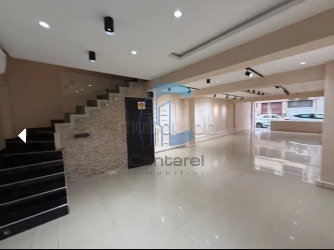 VENTE LUXUEUX LOCAL MAARIF - الدار البيضاء