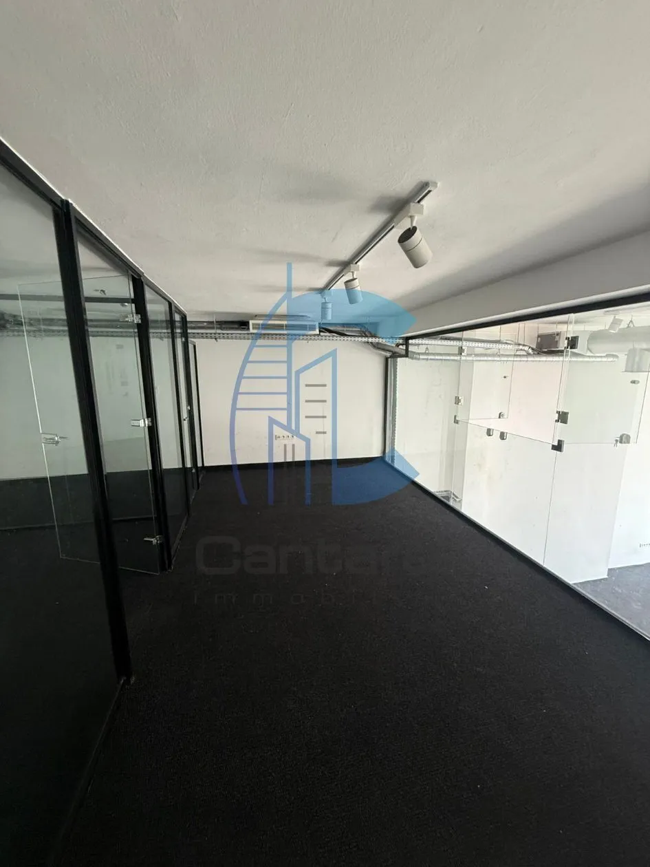 LOCAL EN VENTE OU LOCATION -GAUTHIER- - الدار البيضاء (3)