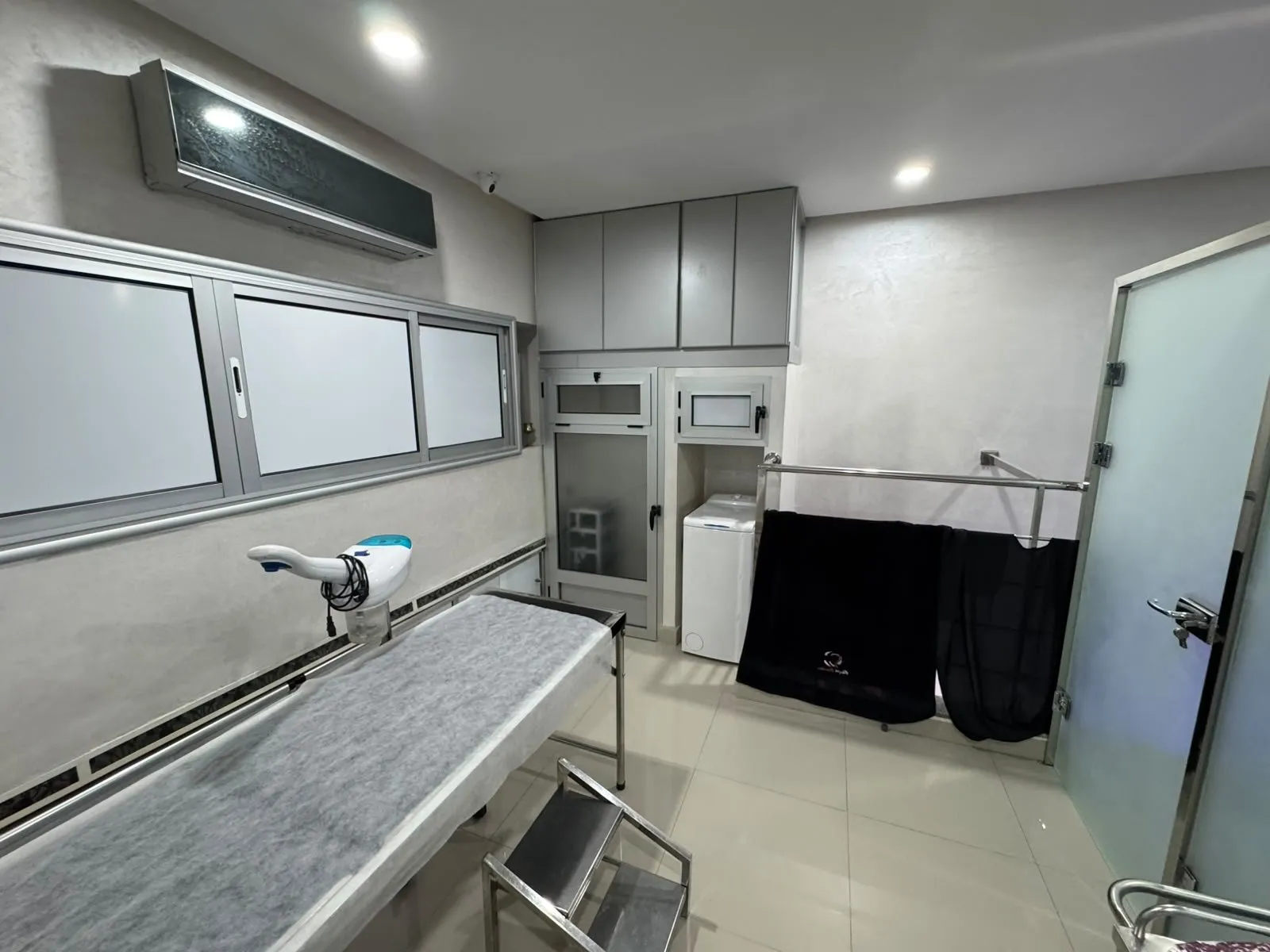 Centre d'esthétique à vendre 74 m² Rte de Safi - مراكش (2)