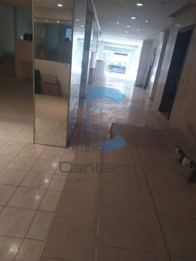 LOCAL A VENDRE BIEN PLACE -TRIANGLE D'OR- - الدار البيضاء (4)