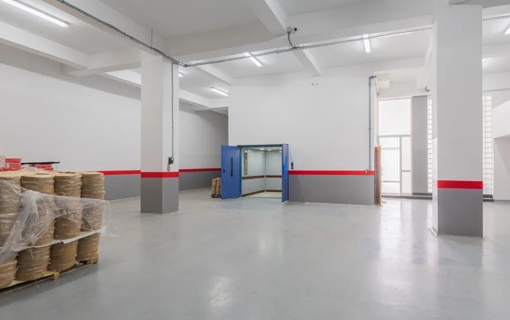 Bâtiment  industriel de 4.000 m2 de surface utile au sein du parc industriel Sapino a la vente - الدار البيضاء