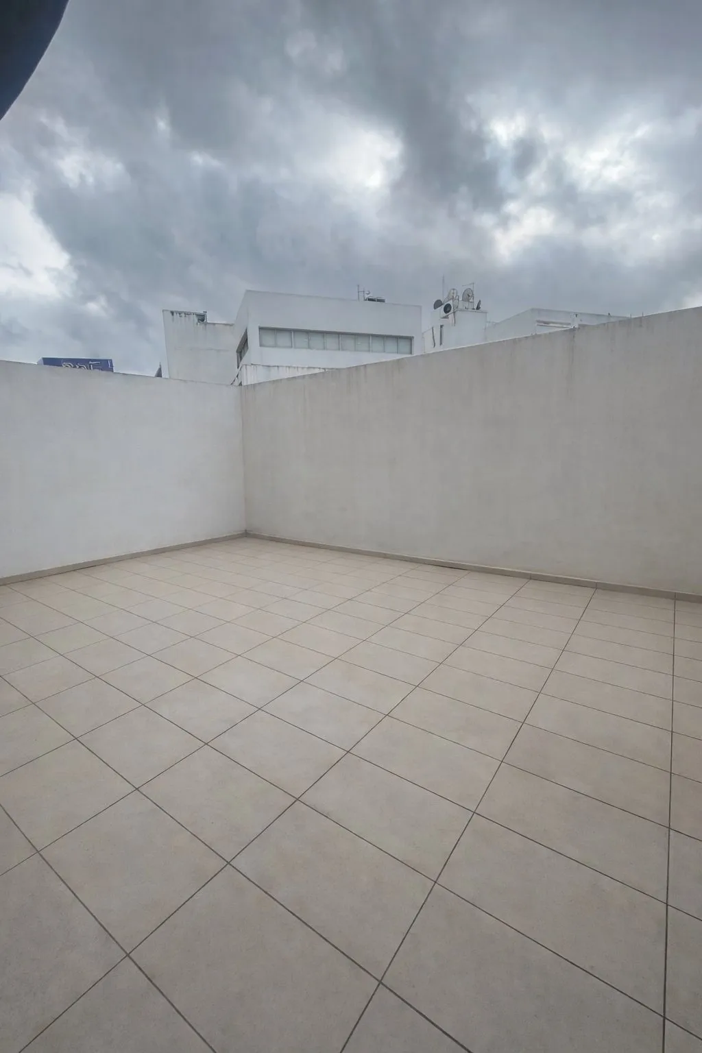 Plateau bureau de 90m2 dont 30m2 de terrasse - Immeuble Pro- Racine - الدار البيضاء (3)