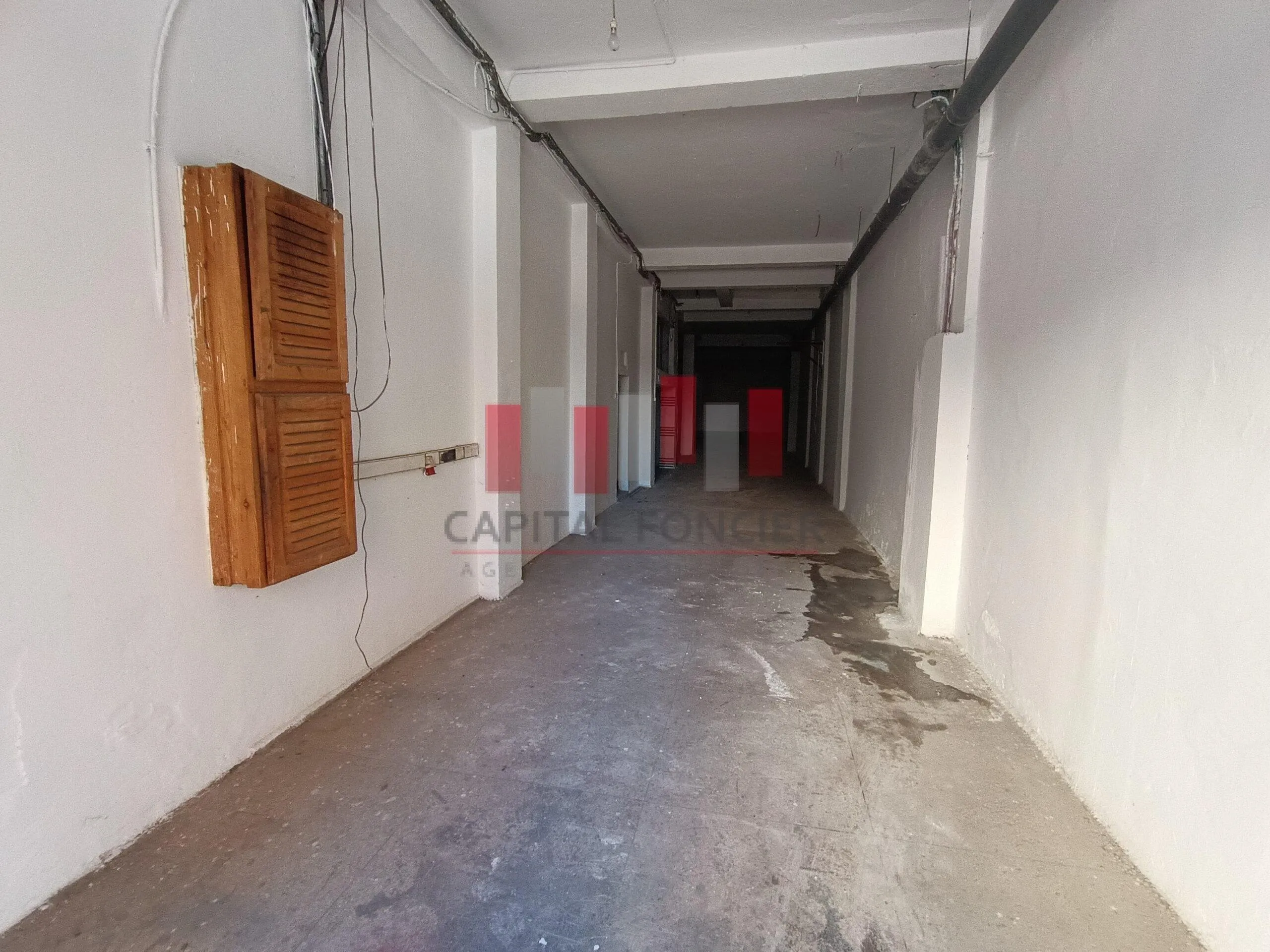 Local commercial de 320m2 à la location Beausejour (2 grands Rideaux) - الدار البيضاء (2)
