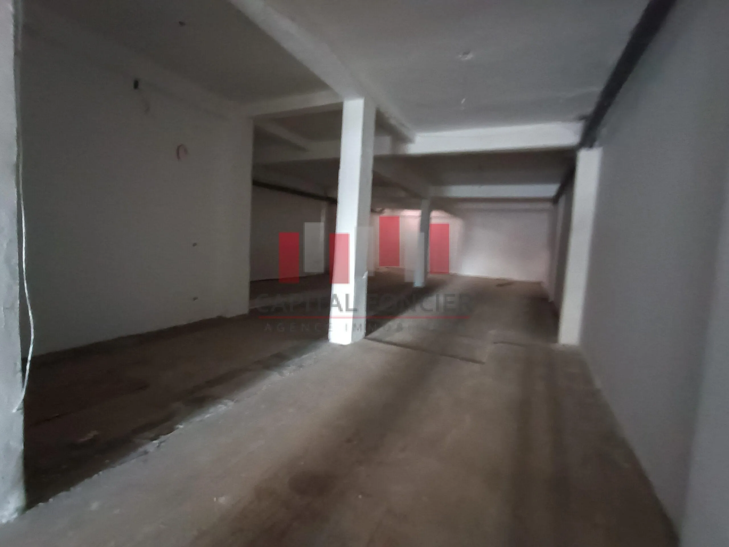 Local commercial de 320m2 à la location Beausejour (2 grands Rideaux) - الدار البيضاء (4)