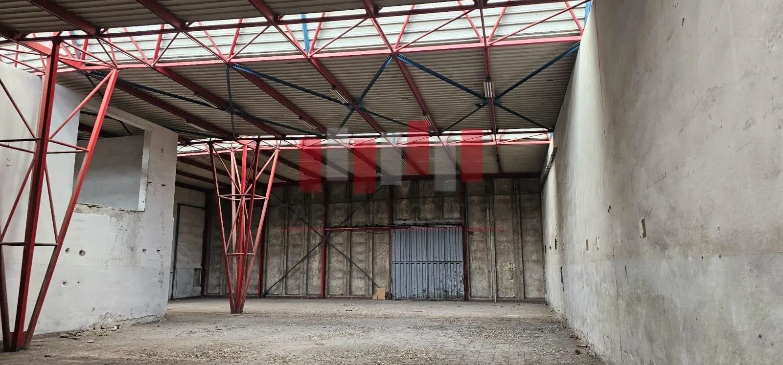 Usine  industrielle ( a rafraichir )  de 18.000 m de surface utile dont 20.000 m de surface de terrain a la vente en plein zone industrielle de ain sebaa coté Bld Chefchaouni - الدار البيضاء (2)