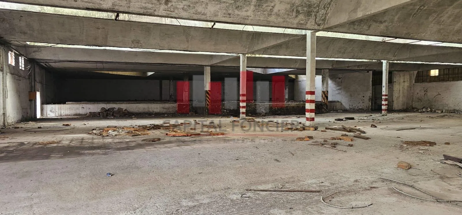 Usine  industrielle ( a rafraichir )  de 18.000 m de surface utile dont 20.000 m de surface de terrain a la vente en plein zone industrielle de ain sebaa coté Bld Chefchaouni - الدار البيضاء (4)