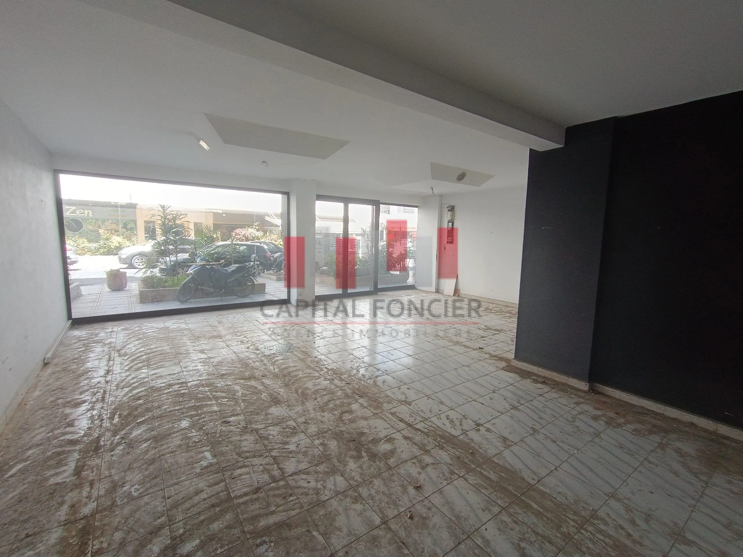 Local commercial de 320m2 à la vente en plein Gauthier - الدار البيضاء