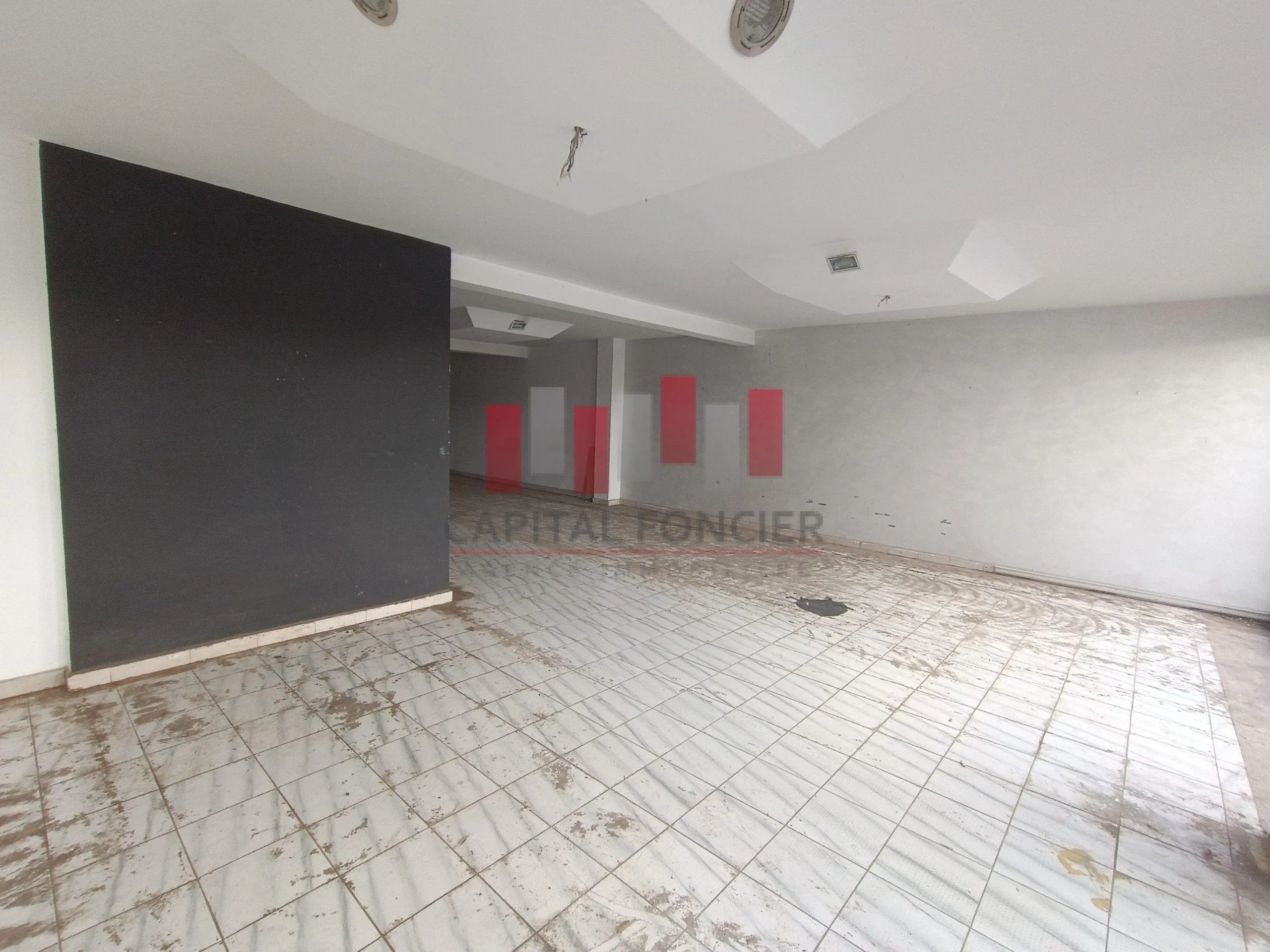 Local commercial de 320m2 à la vente en plein Gauthier - الدار البيضاء (2)